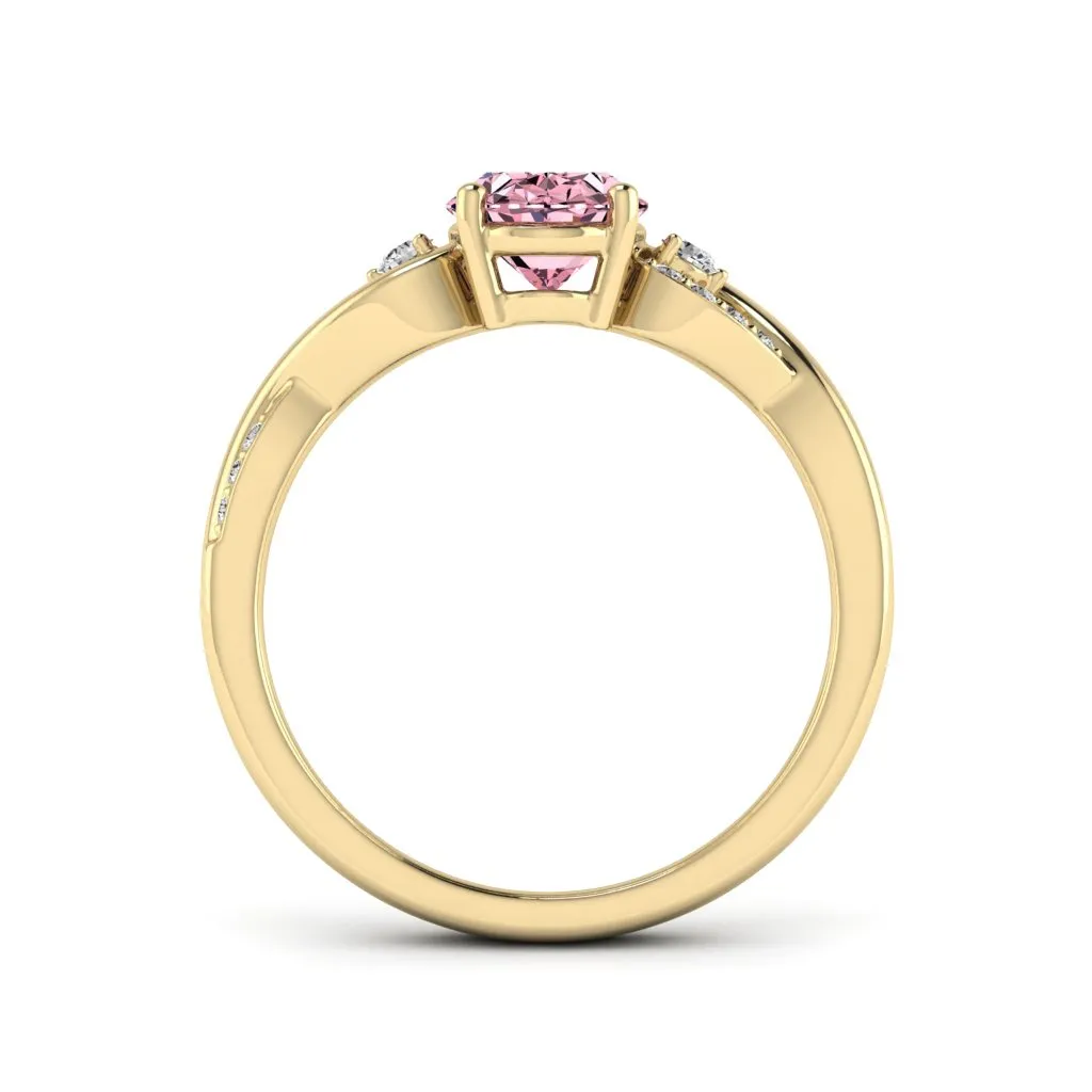 1.63 d.e.w cts Heidi Moissanite Ring