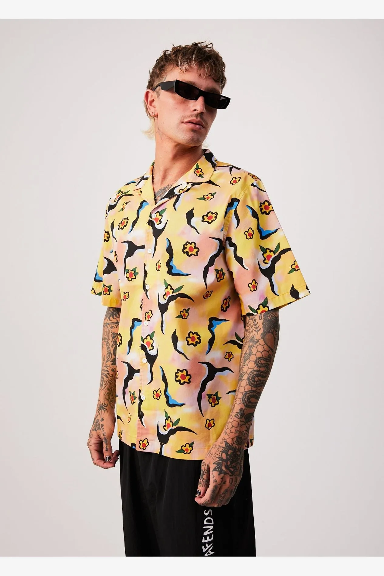 AFENDS FLOWERS - RECYCLED SHORT SLEEVE SHIRT - MULTI