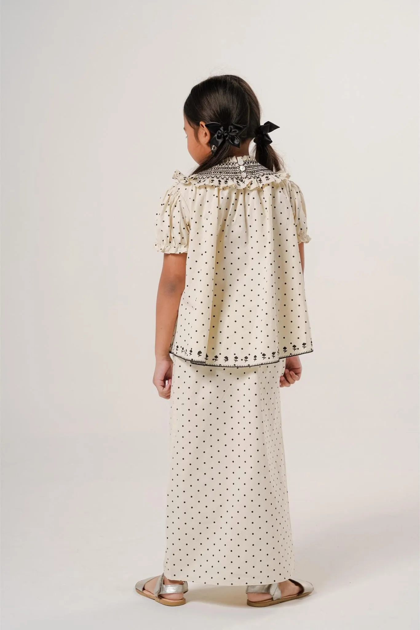BEA KURUNG IN POLKA