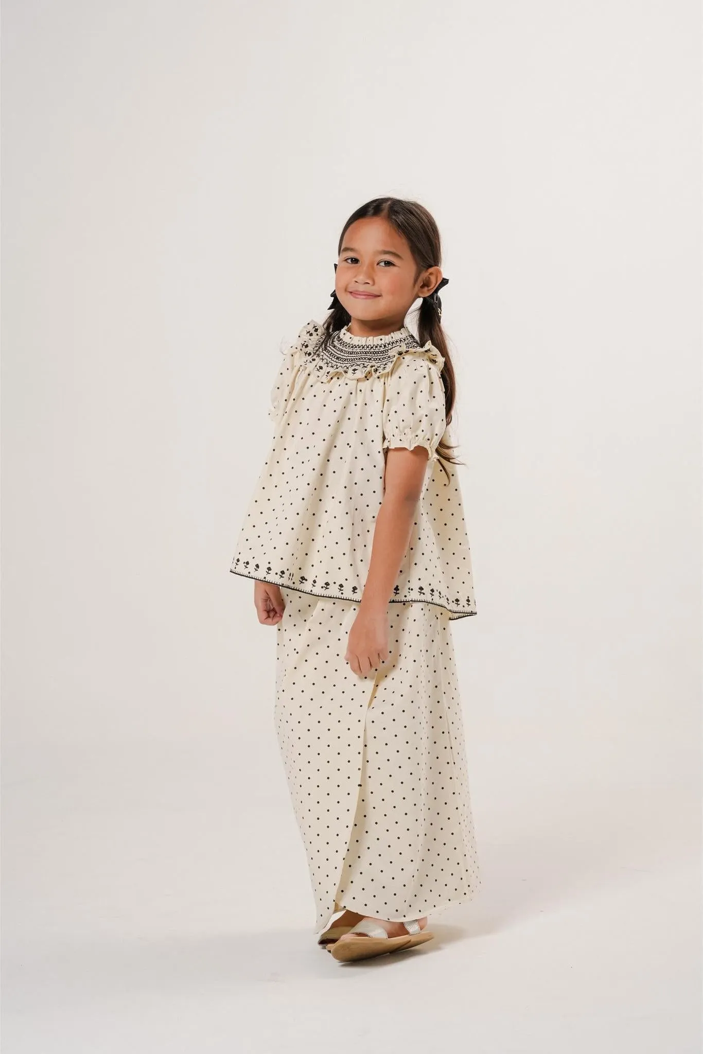 BEA KURUNG IN POLKA