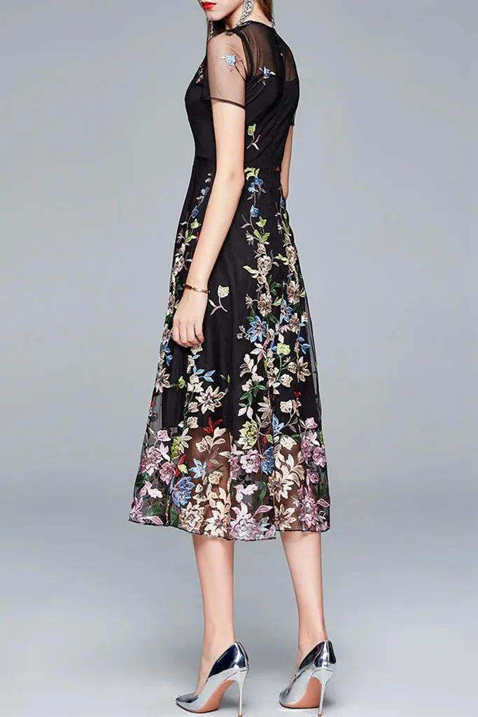 Begonia Dress with Lace and Tulle