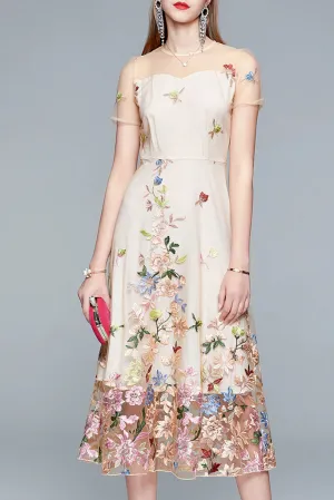 Begonia Dress with Lace and Tulle