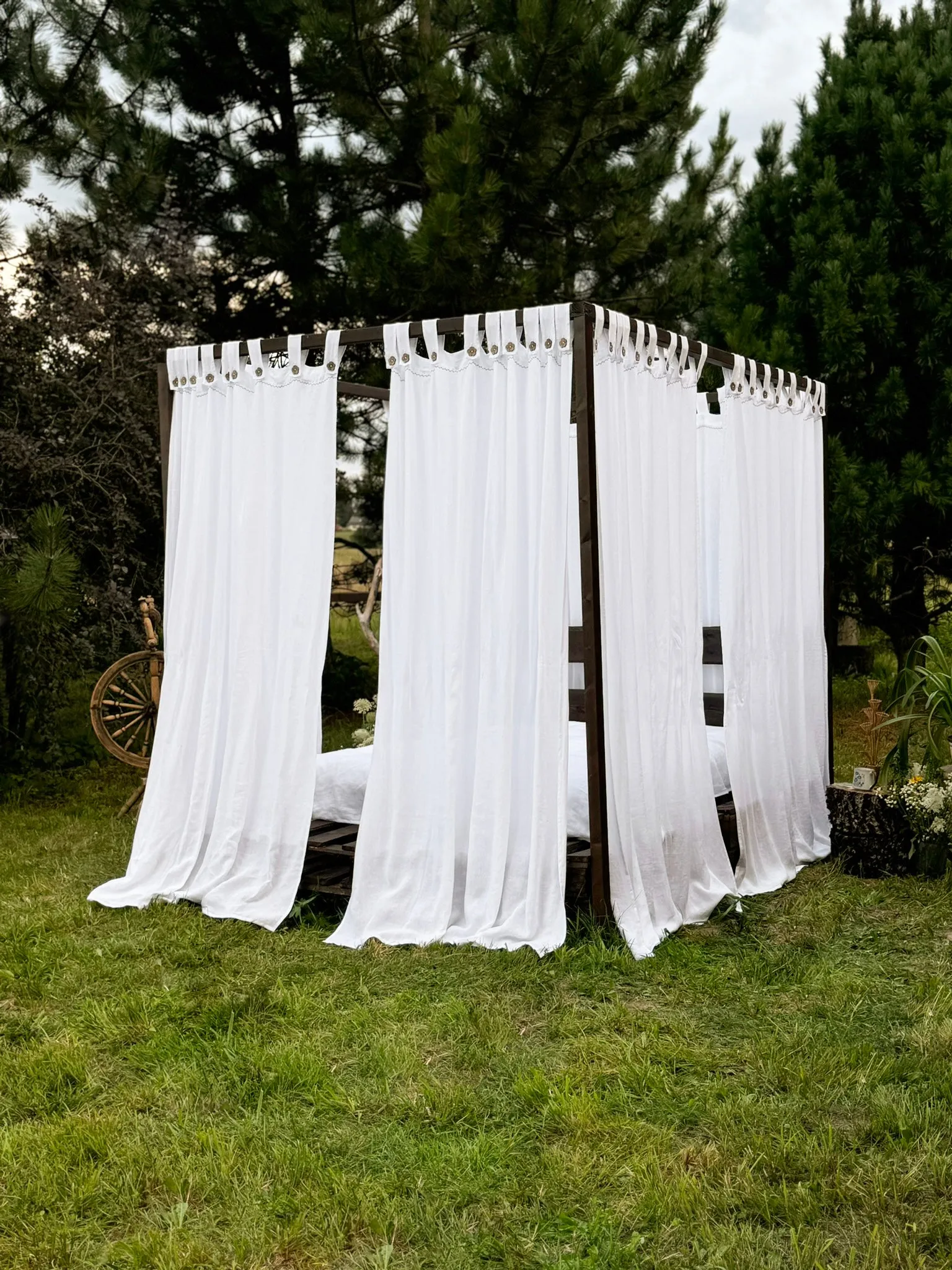 Canopy bed linen curtains with tab tops (175 g/m2 density)