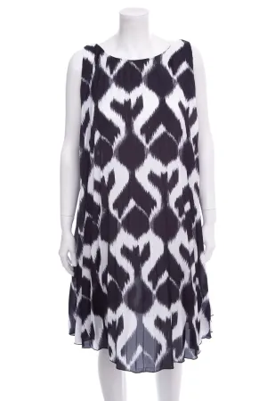 Chiara Boni Black & White Printed Sleeveles Dress SZ 40