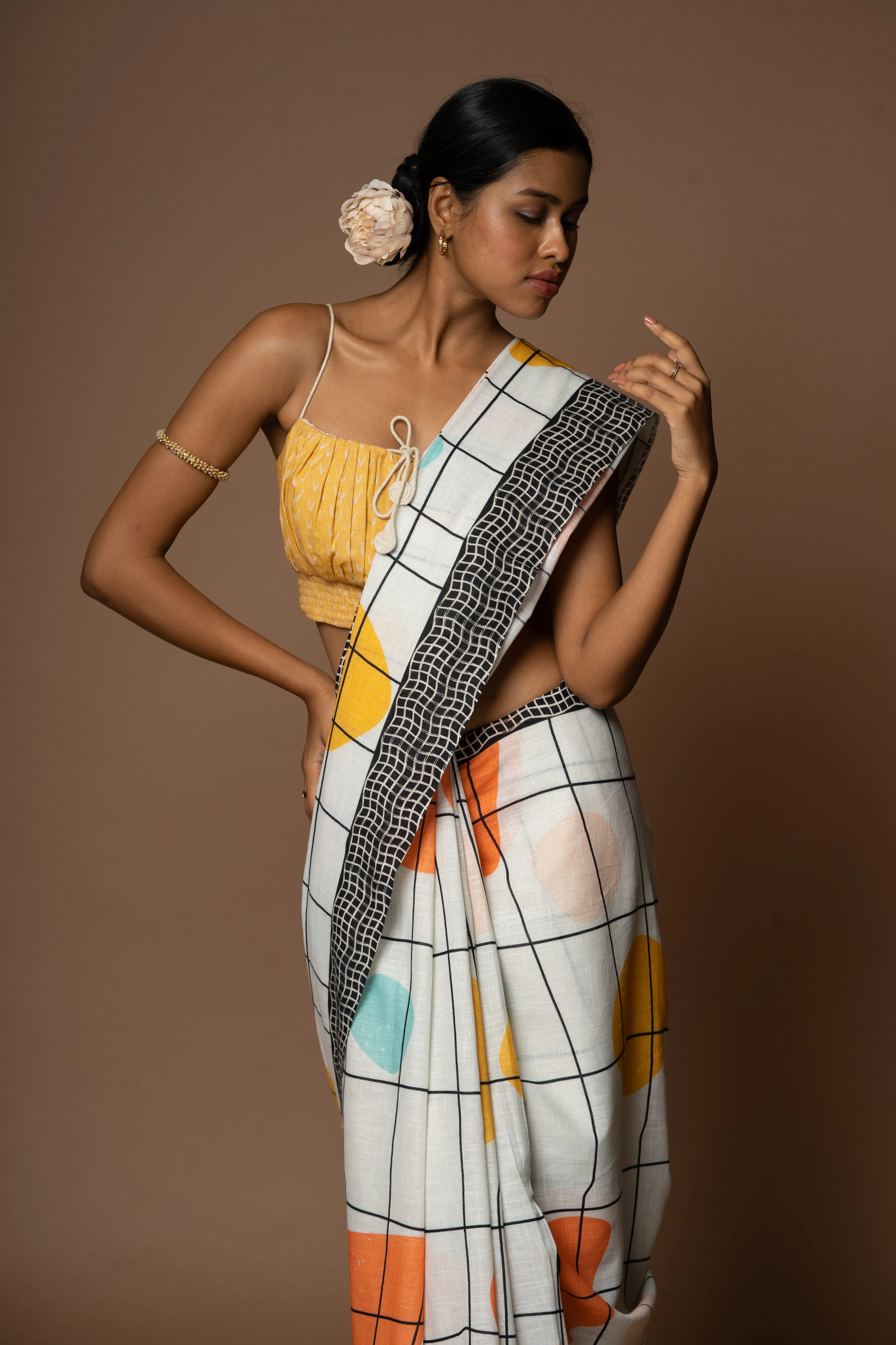 Chic Grids Linen Sari