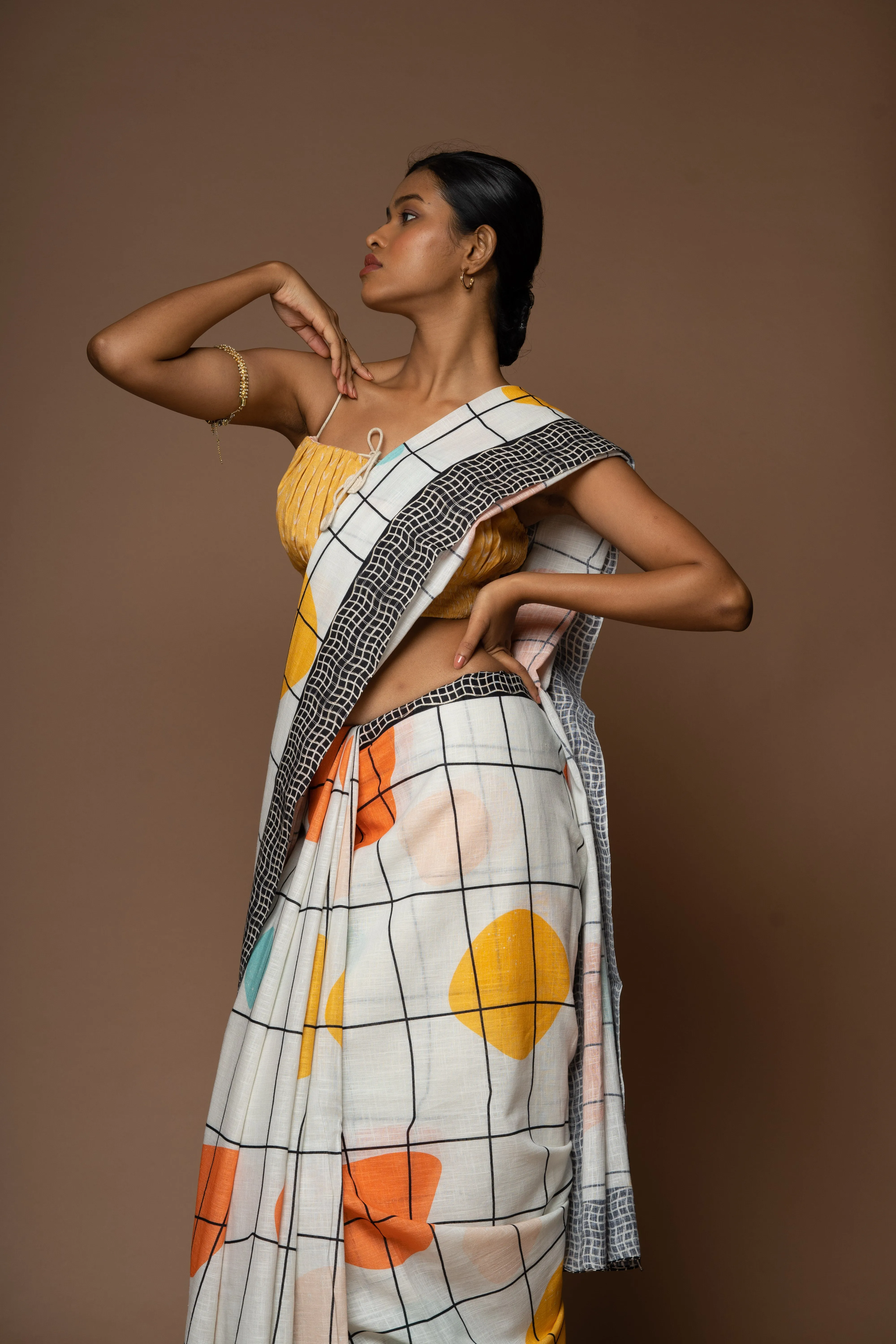 Chic Grids Linen Sari