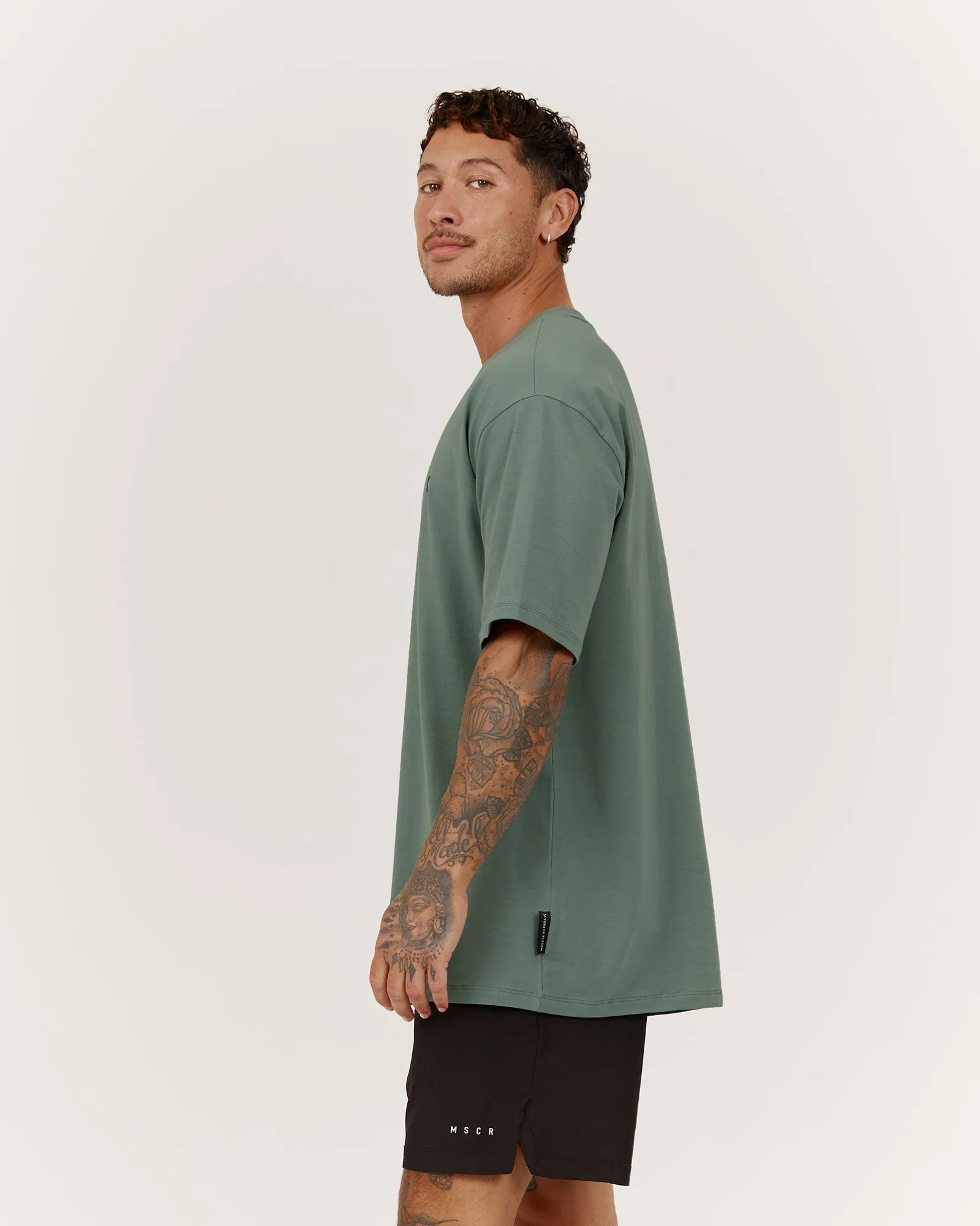 CLASSIC TONAL TEE V2 - TARRAGON