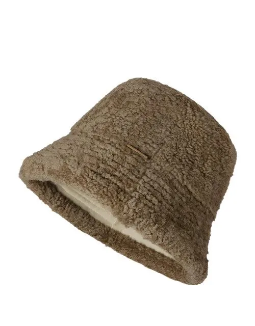 Cloude Hat