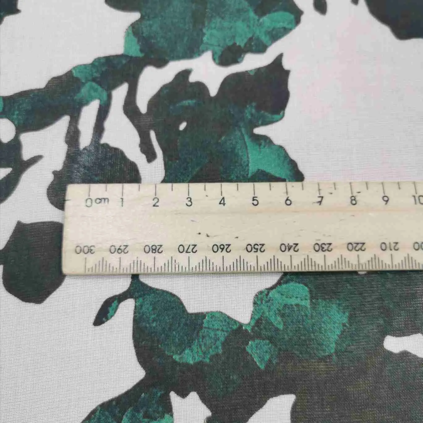 Cotton Voile, Summer Vine - 45cm remnant