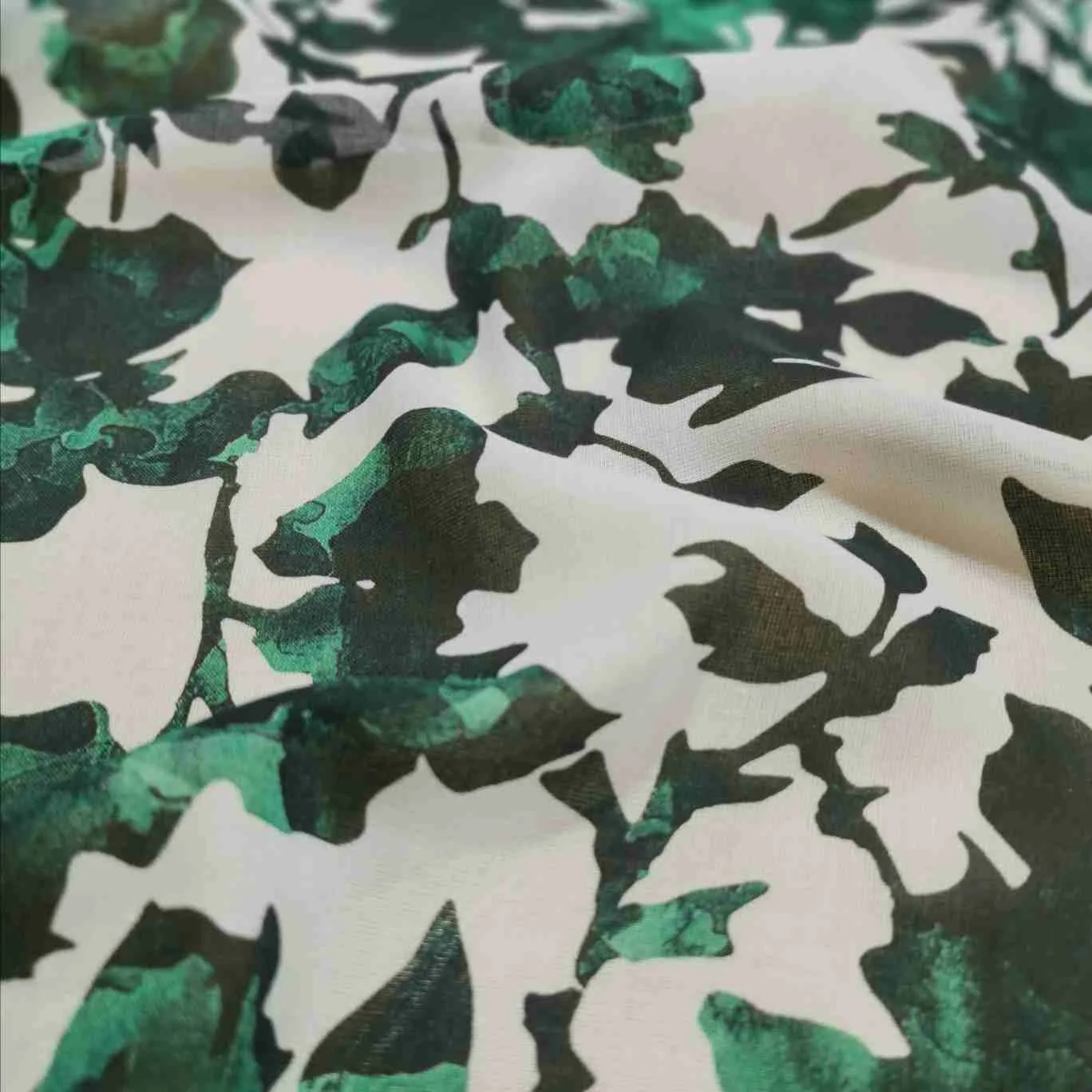 Cotton Voile, Summer Vine - 45cm remnant
