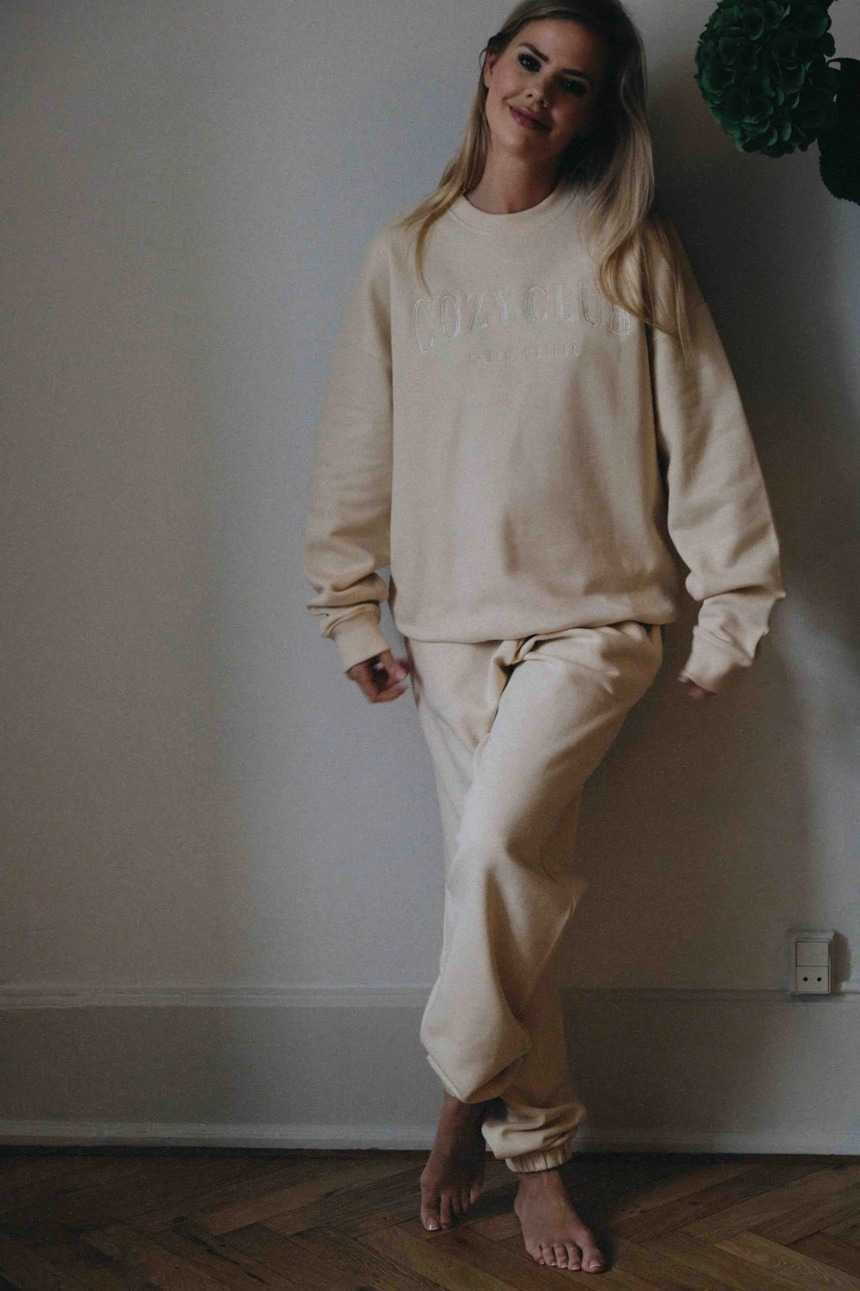 Cozy Club Sweatpants - Creme
