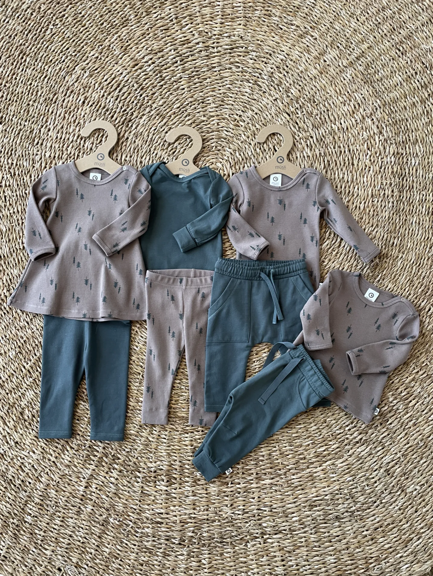 Cozy Me Balance Green Sweat Pants