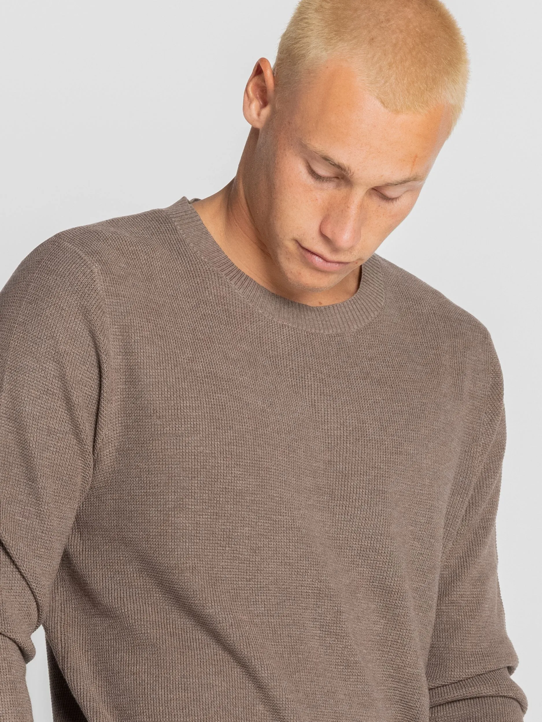 CRADLE LIGHTWEIGHT CREW KNIT