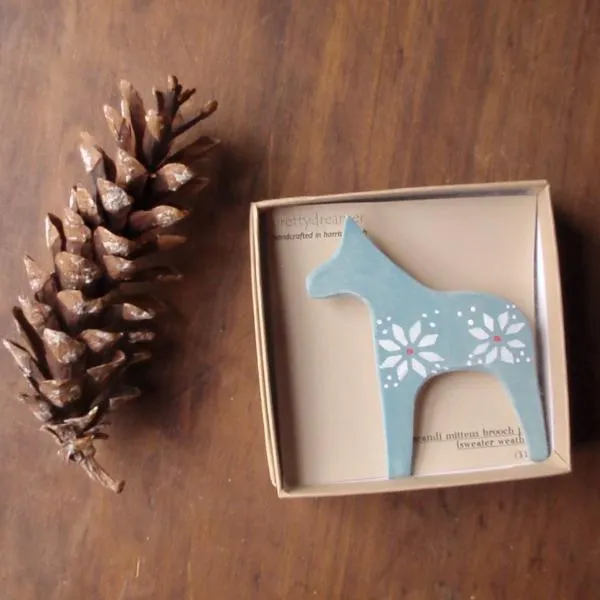 dala horse brooch / classic sweater weather