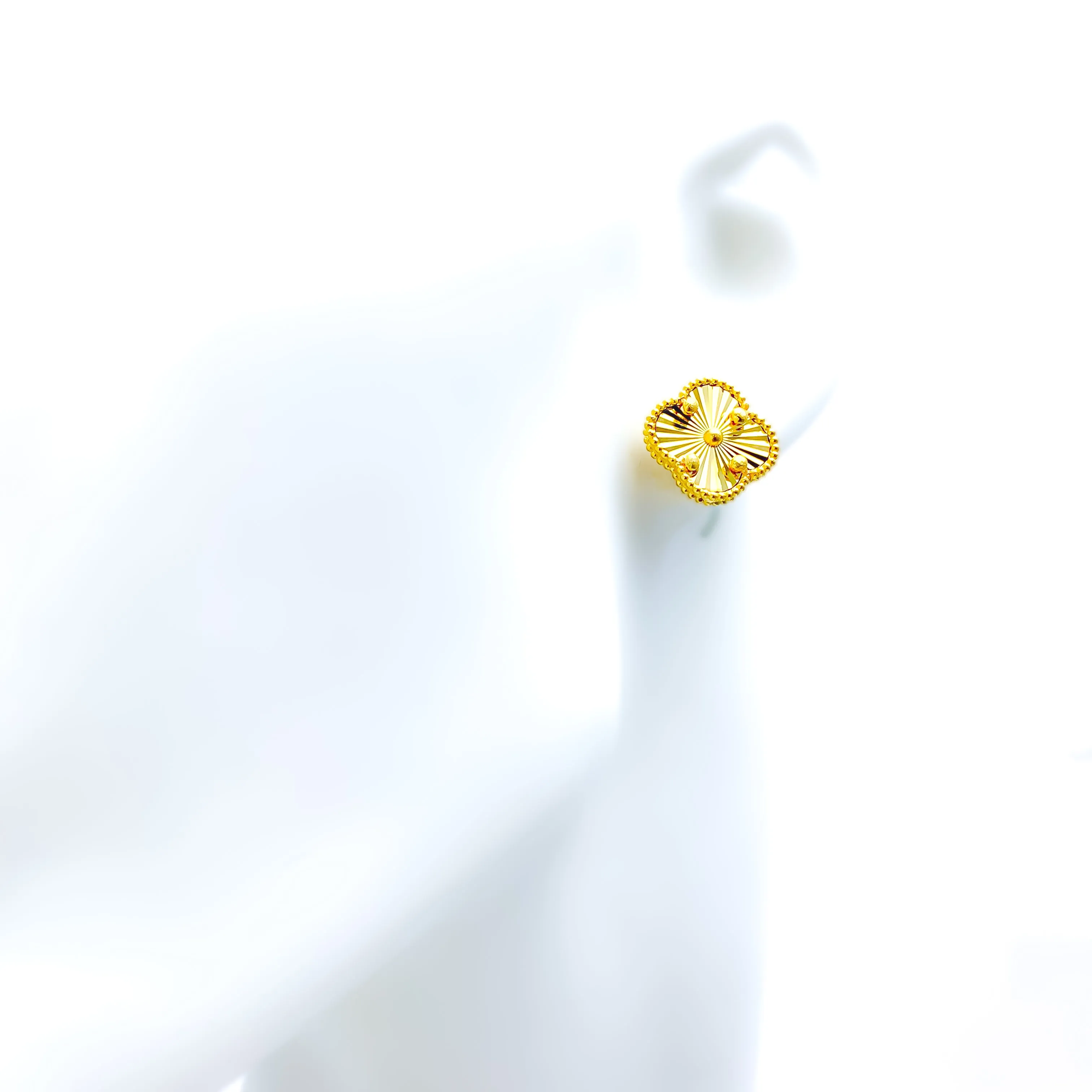 Delightful Opulent 21k Gold Clover Earrings