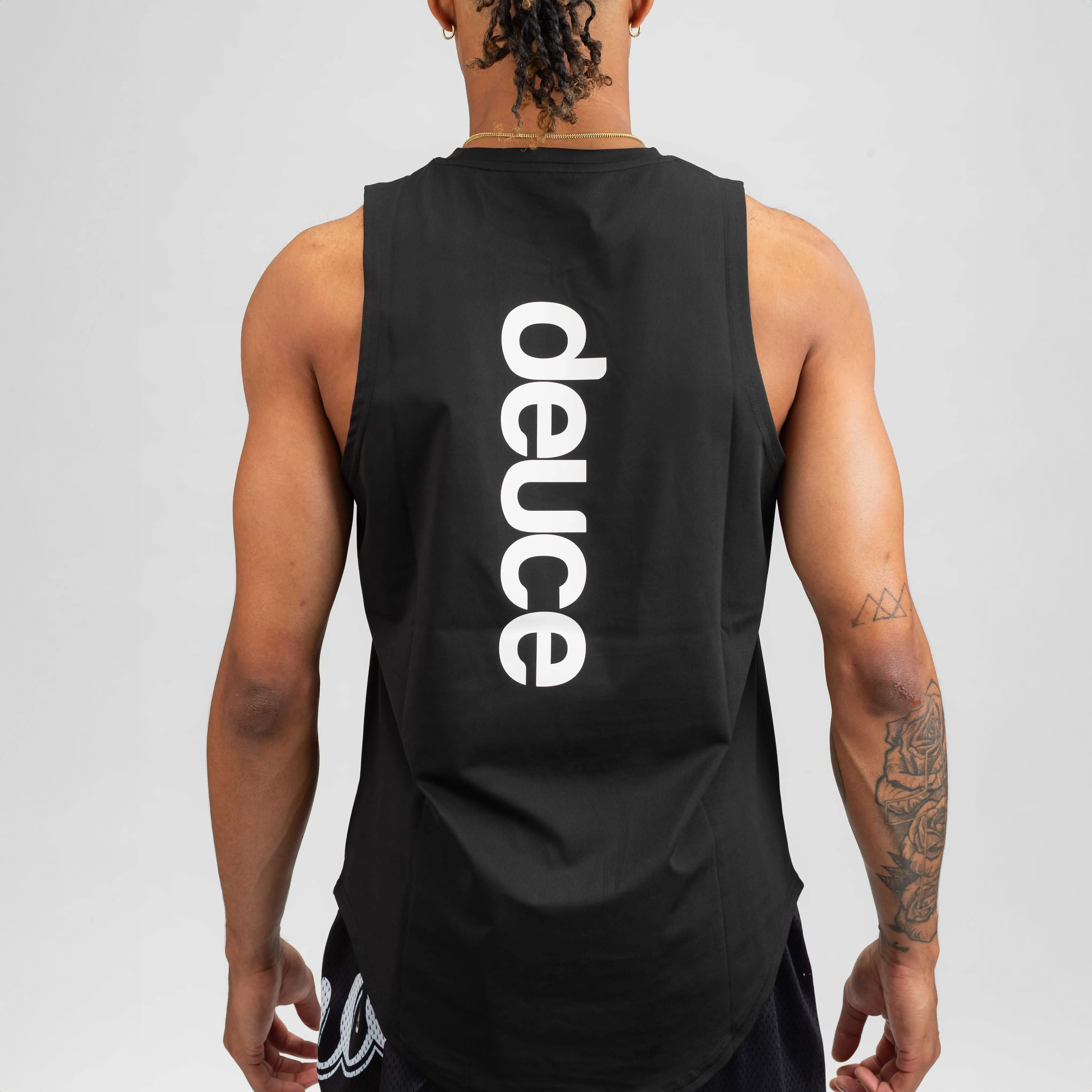 DEUCE ATHLETIC CUT OFF | Black