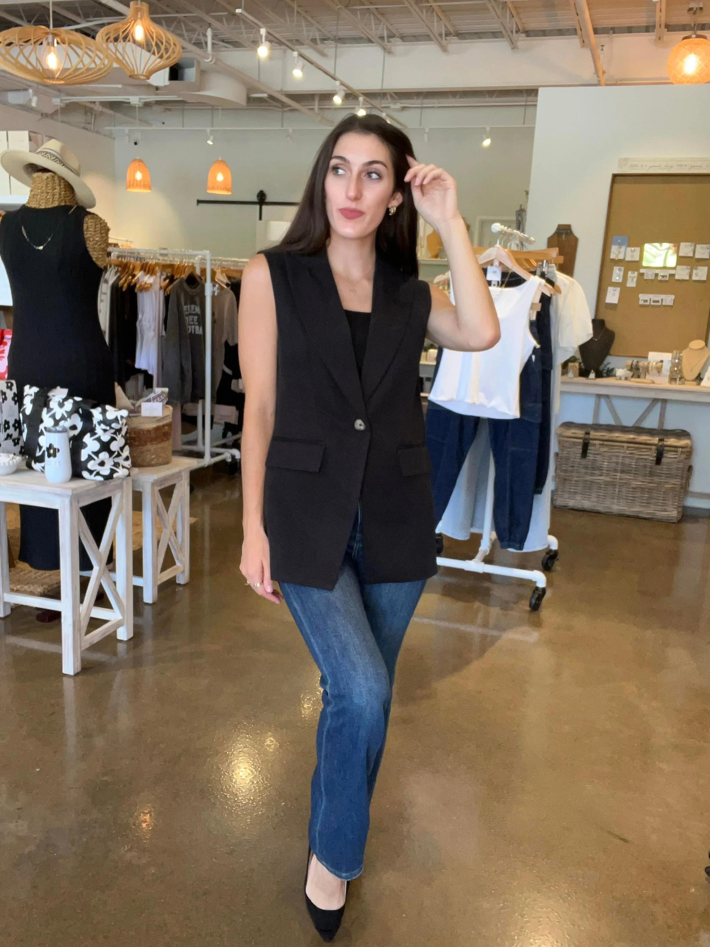 Elle Vest