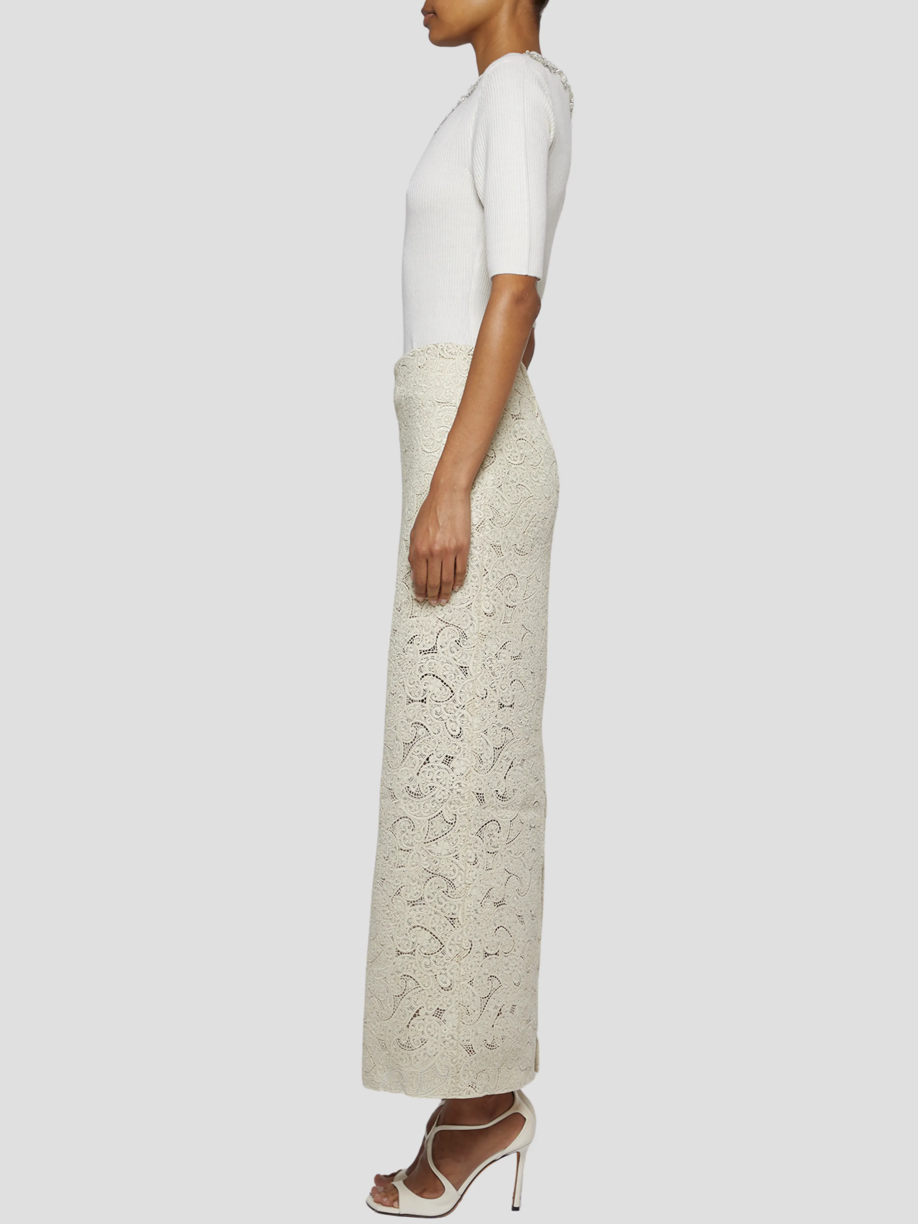 Embellished Short Sleeve Knit Top in White