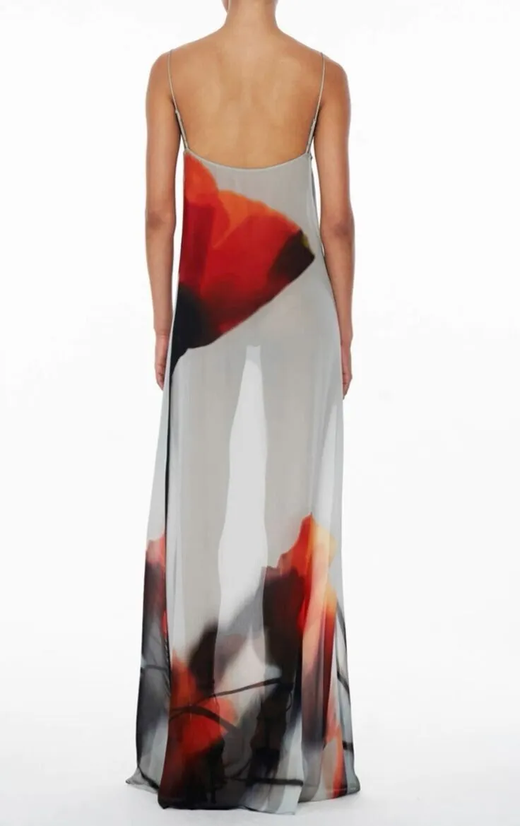 Isabella – Flowy Women’s Maxi Dress
