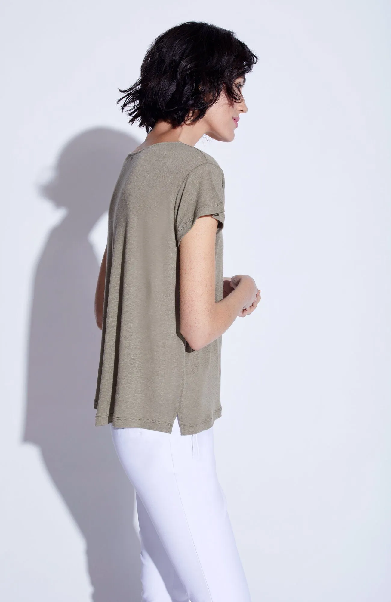 Juno Tee