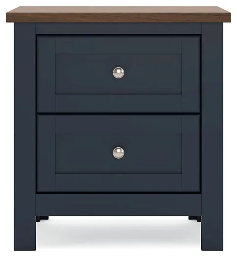 Landocken Twin Panel Bed with Mirrored Dresser and Nightstand