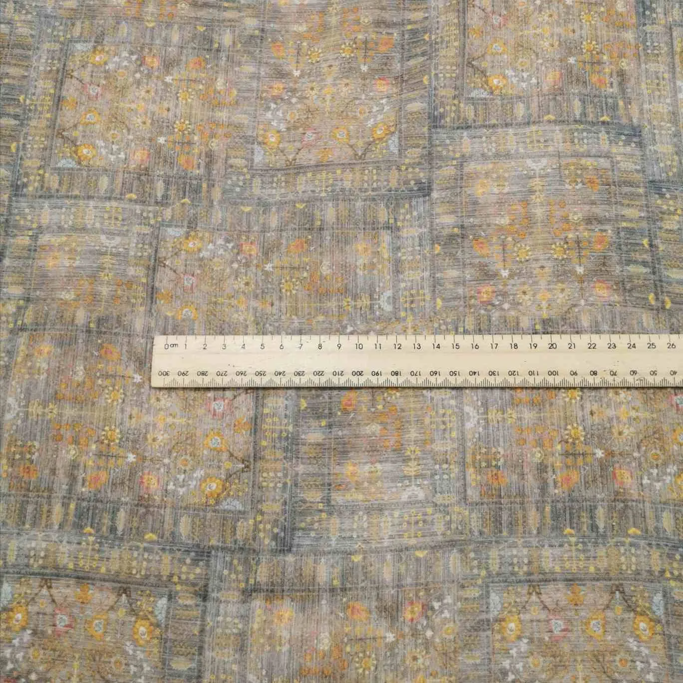 Ramie, Antique Splendour
