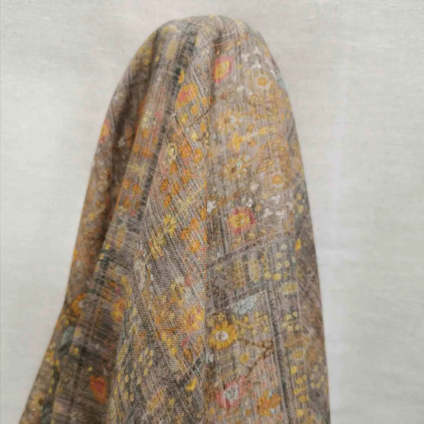 Ramie, Antique Splendour