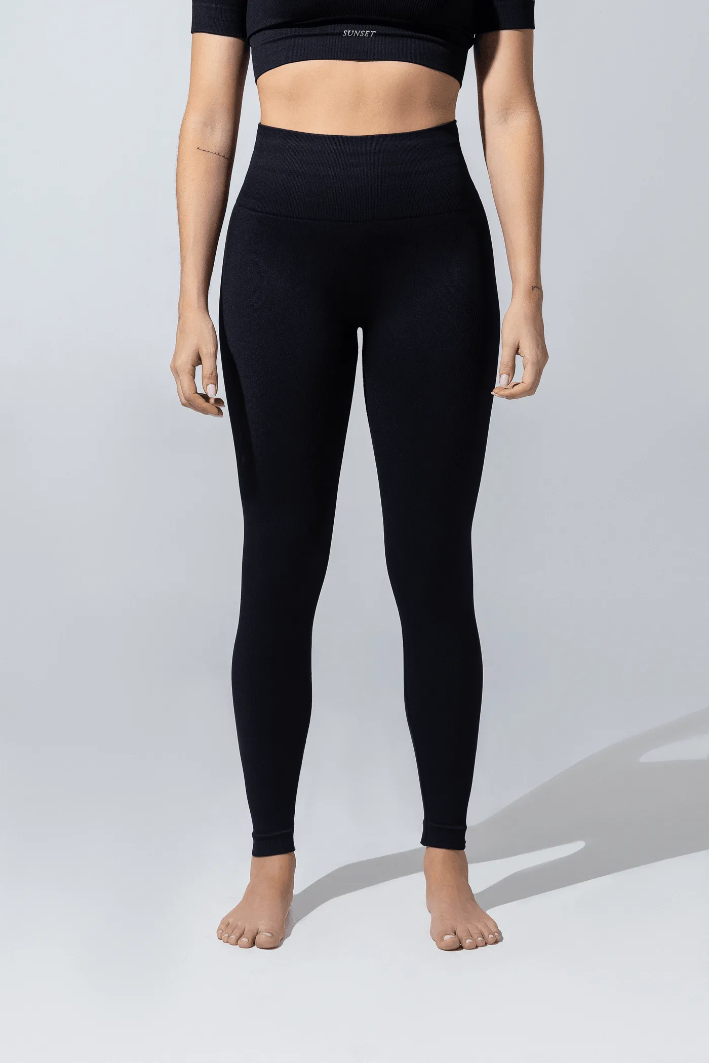 SEAMLESS RIBBED SUNSET LEGGING BLACK