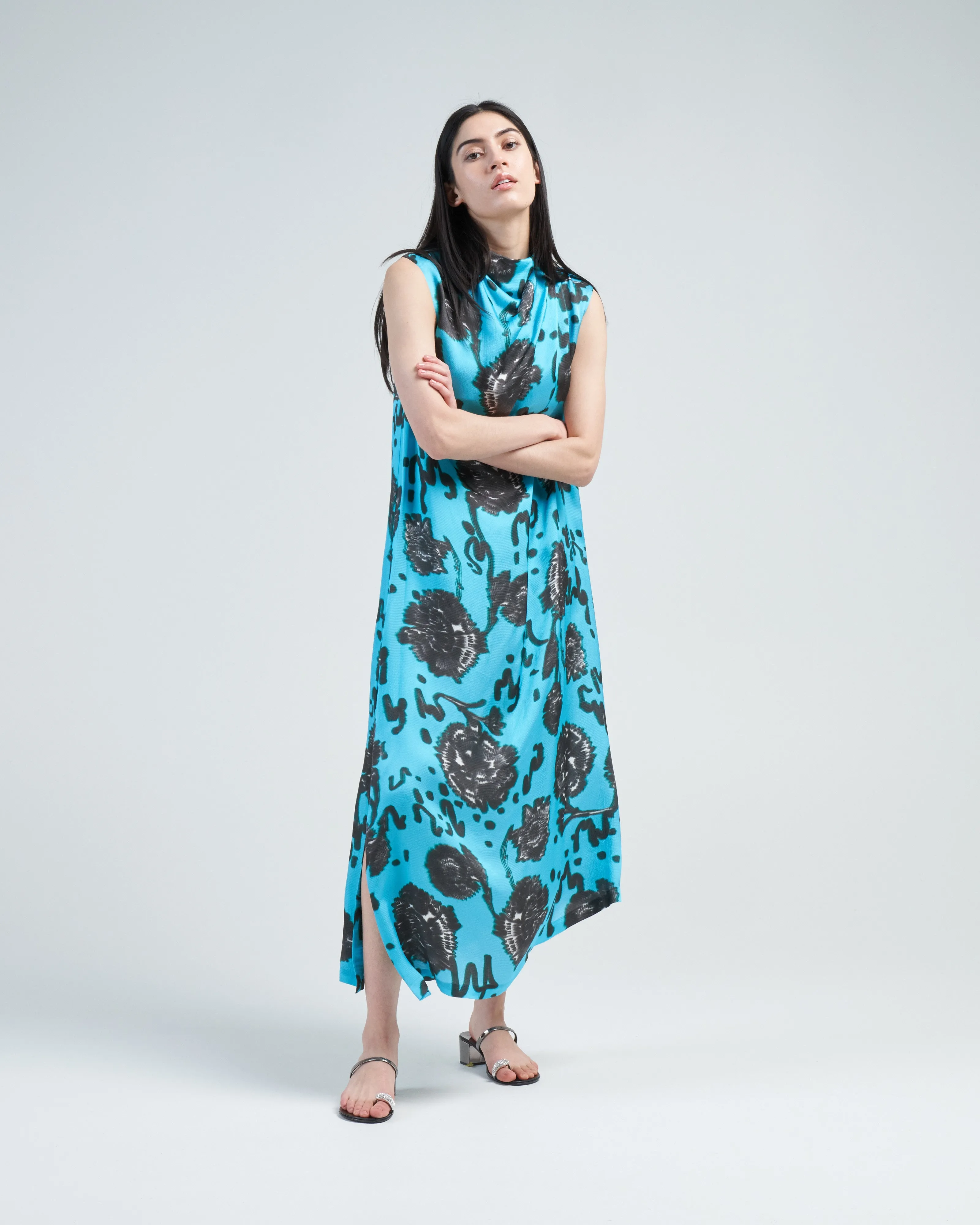 sleeveless printed dress