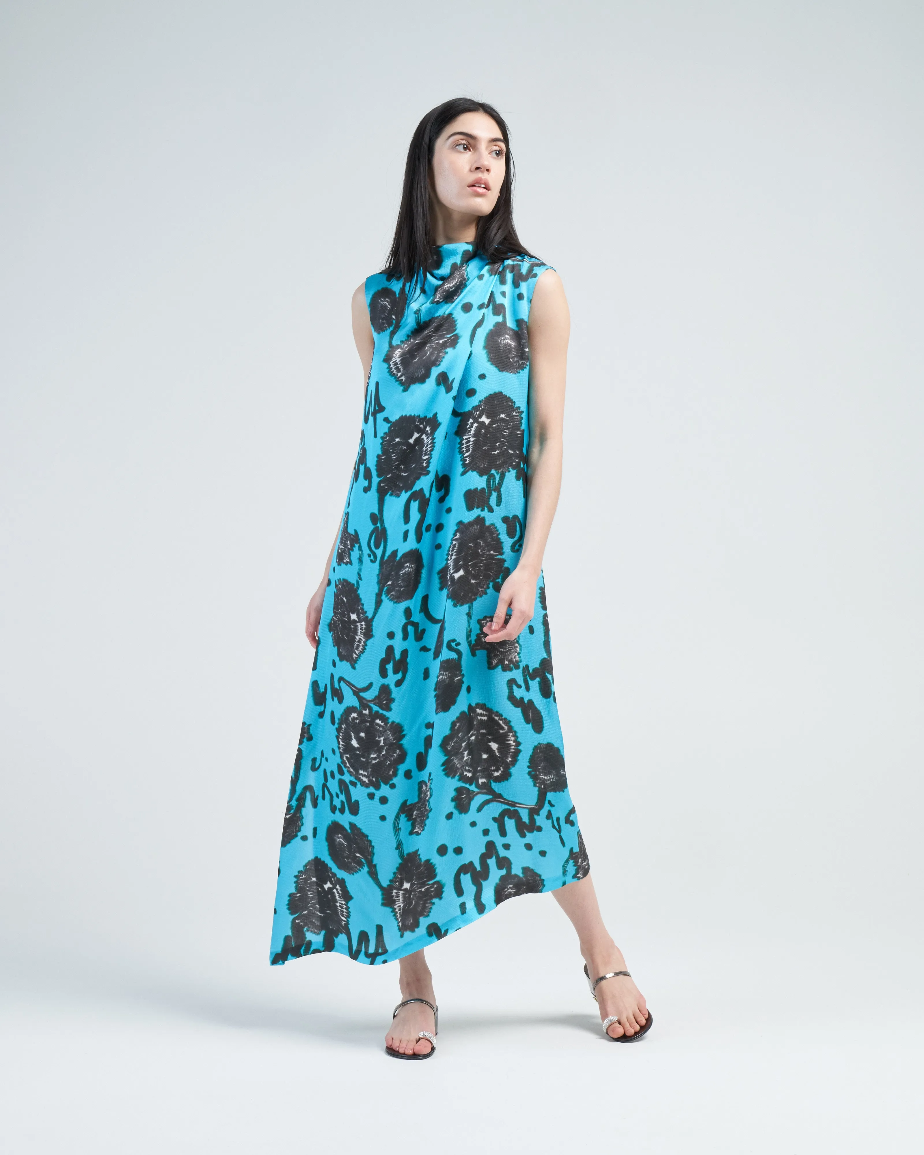 sleeveless printed dress
