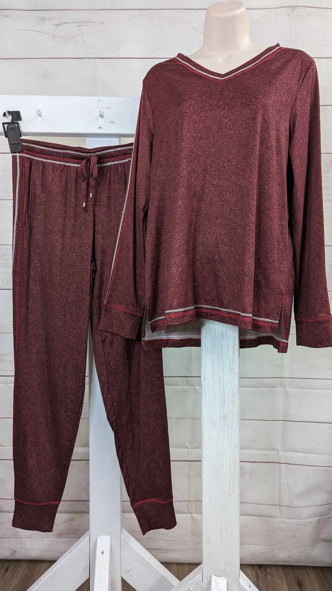 SMALL BURGUNDY A516684 Cuddl Duds Regular Sound Sleep Pajama Set with Stitch Detail