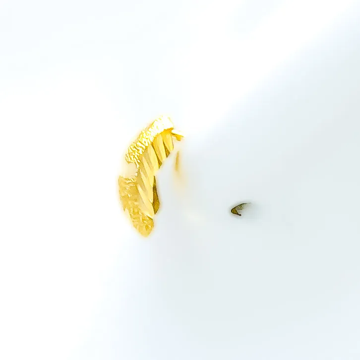 Unique Petite 22k Gold Tops