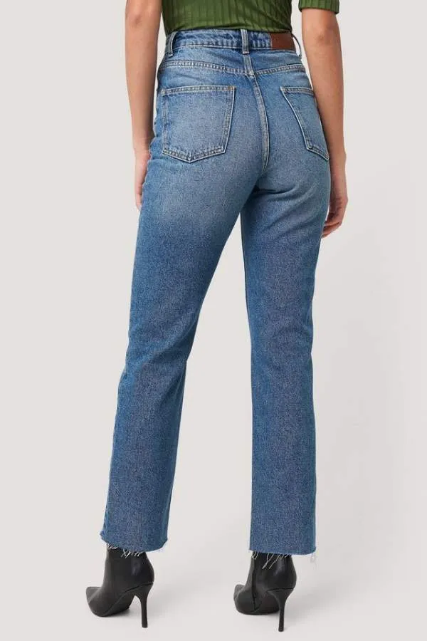 Women Slim Fit Mid-Rise Clean Look Stretchable Cropped Jeans