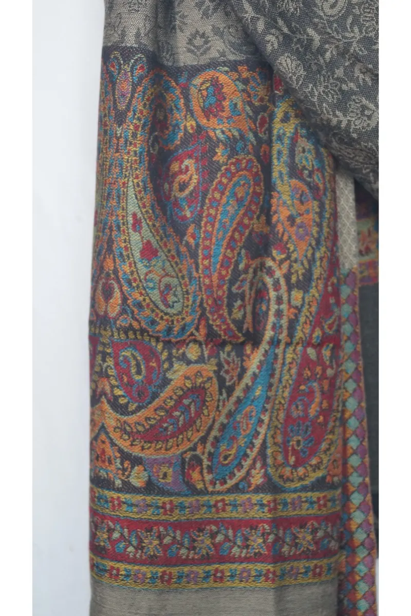 Women’s Seal Gray Wool Shawl
